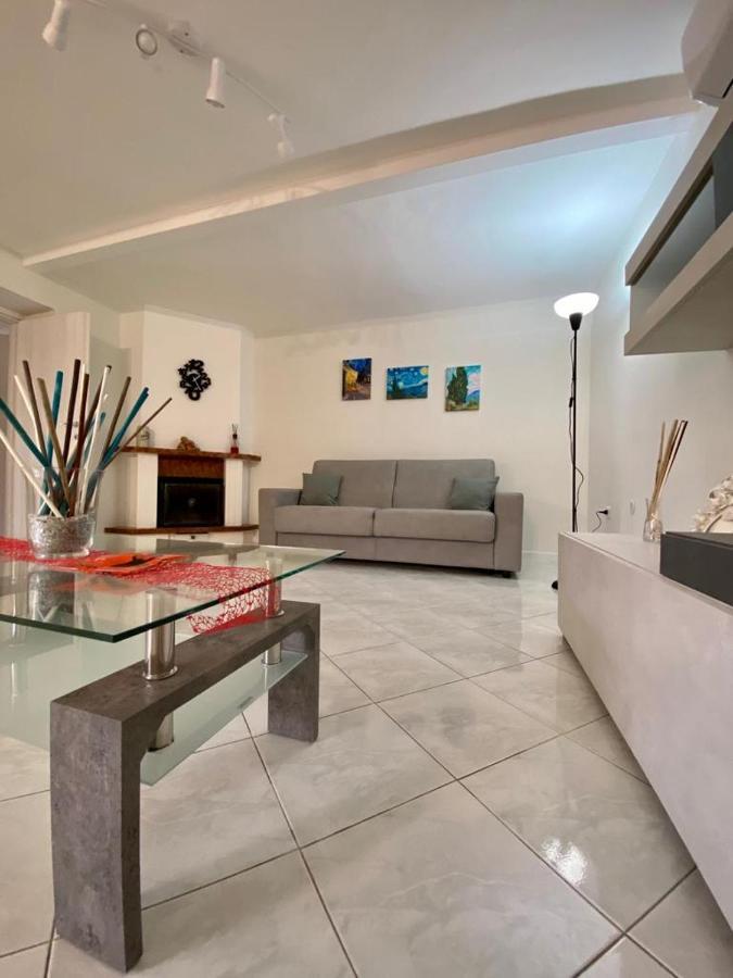 Sofi House-Appartamento In Villa Con Piscina Scafati Buitenkant foto
