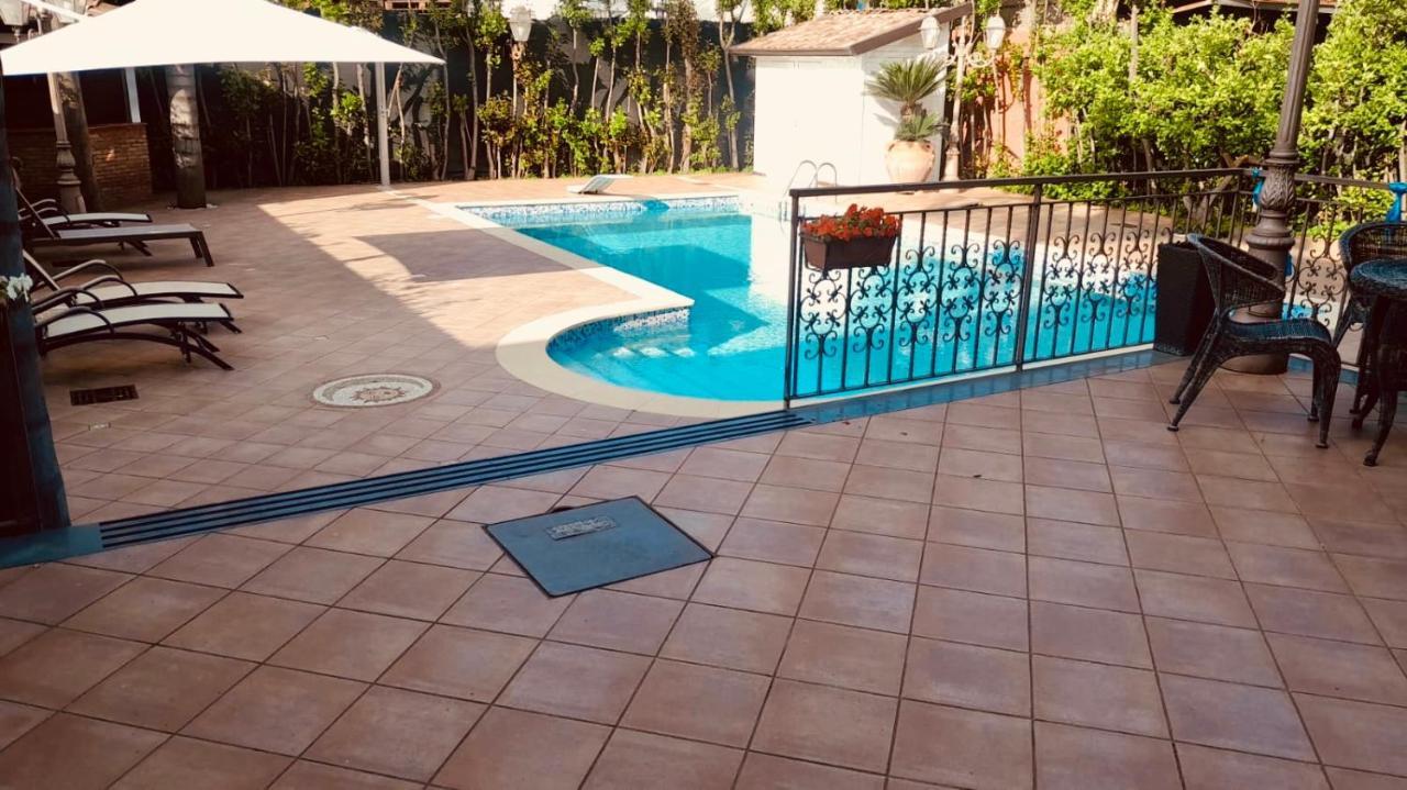 Sofi House-Appartamento In Villa Con Piscina Scafati Buitenkant foto